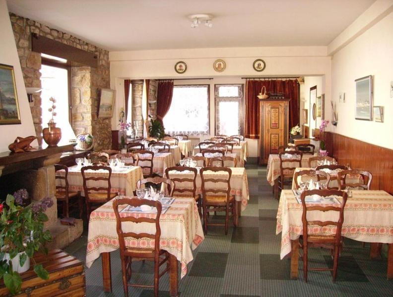 Hotel Du Menhir Locmariaquer Exterior photo